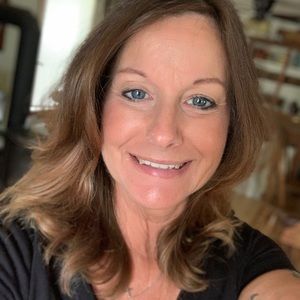 Meet your Posher, Ellen